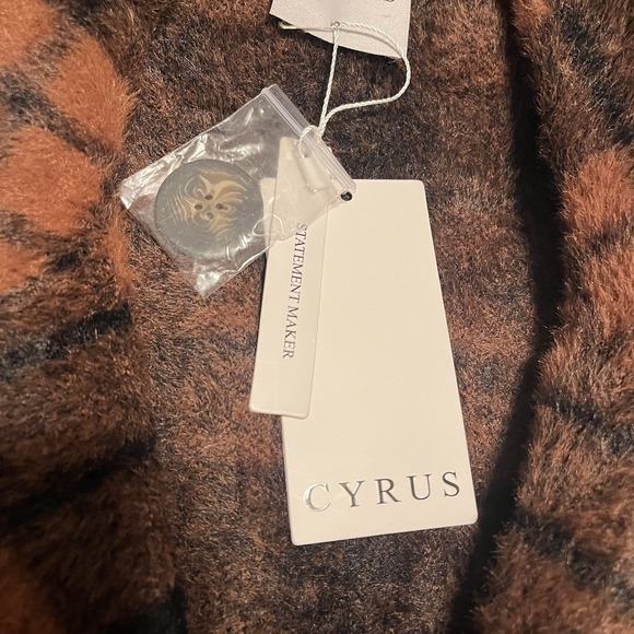 Cyrus Women's L Coat Long Plaid Brown Black Button Fuzzy Super Soft Warm Button - Picture 3 of 11